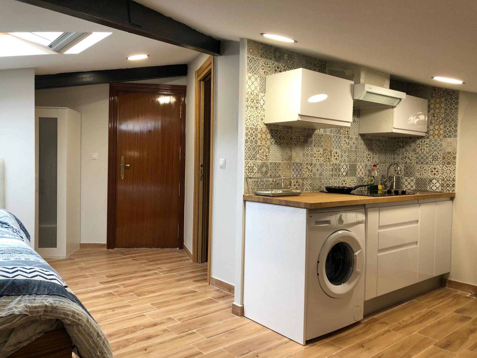 Habitacion Con Cocina Y Bano Bilbao Luaran gambar